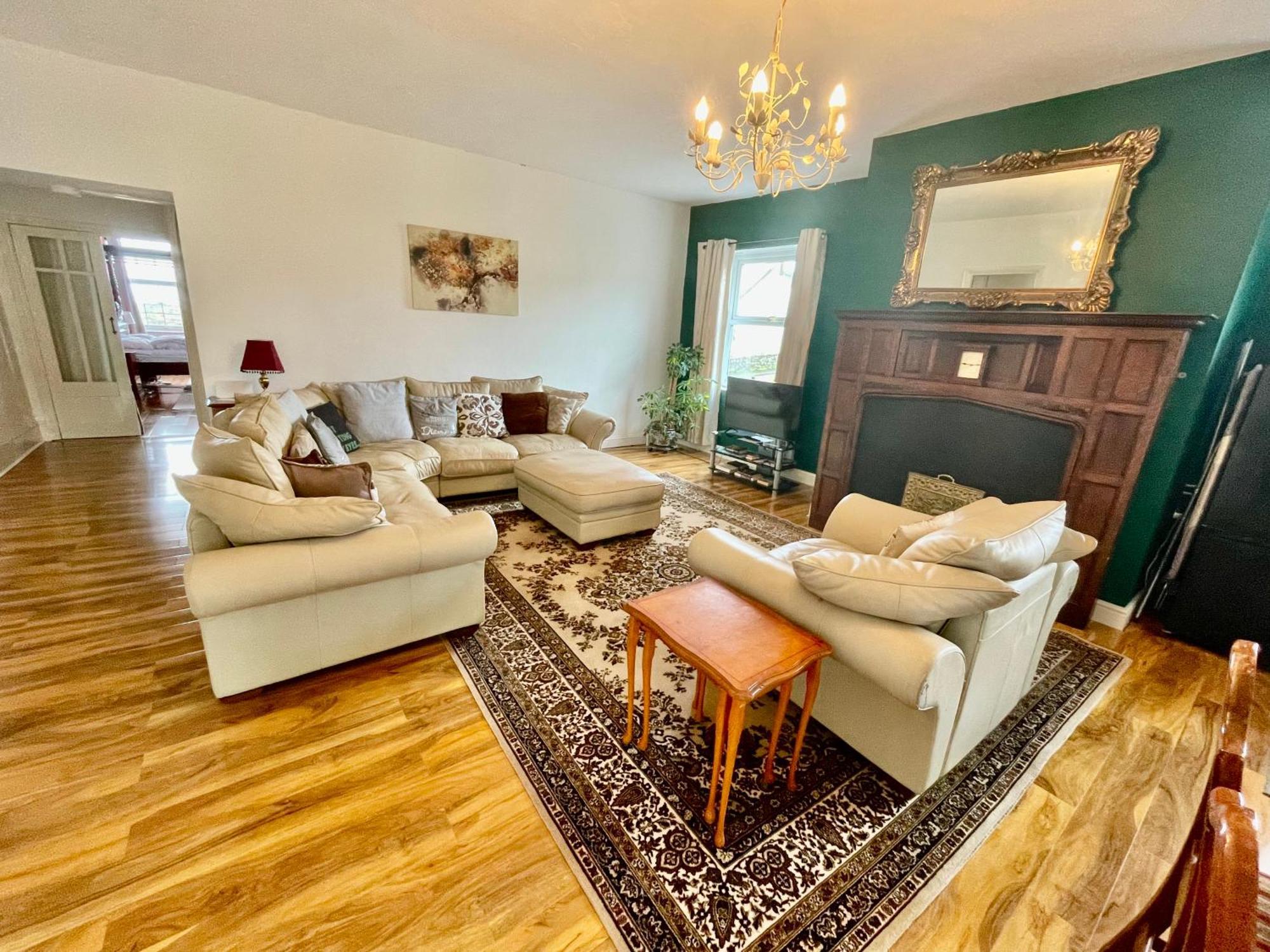 Spacious 3 Bedroom Garden Apartment In Snowdonia National Park Garndolbenmaen Bagian luar foto