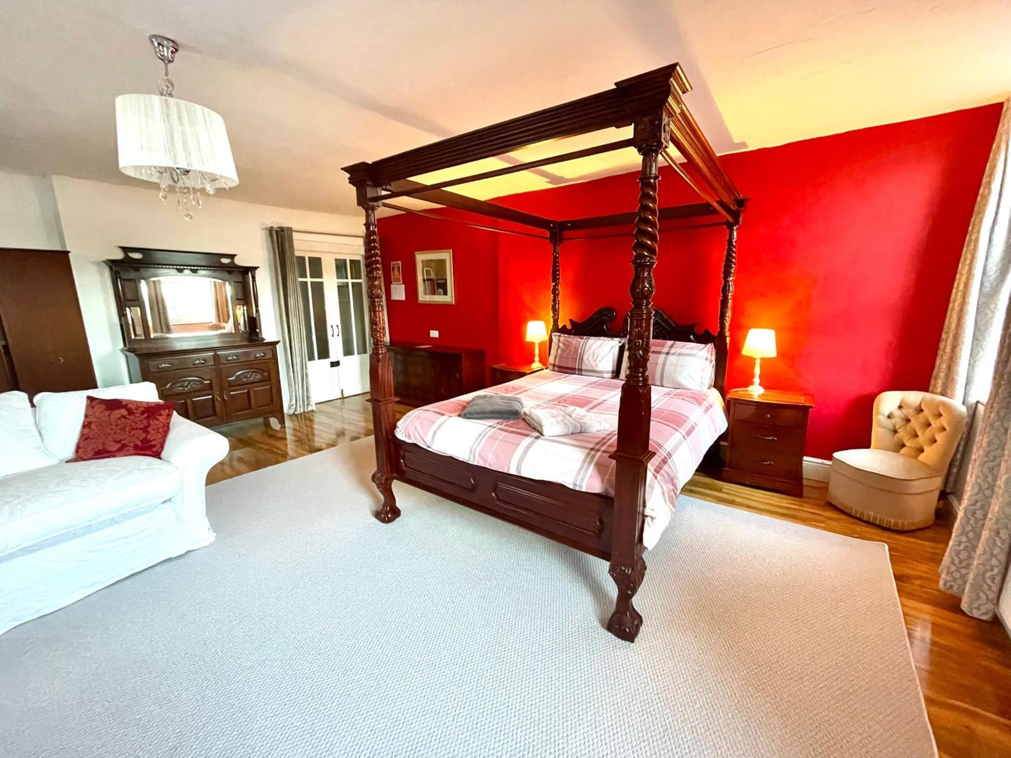 Spacious 3 Bedroom Garden Apartment In Snowdonia National Park Garndolbenmaen Bagian luar foto