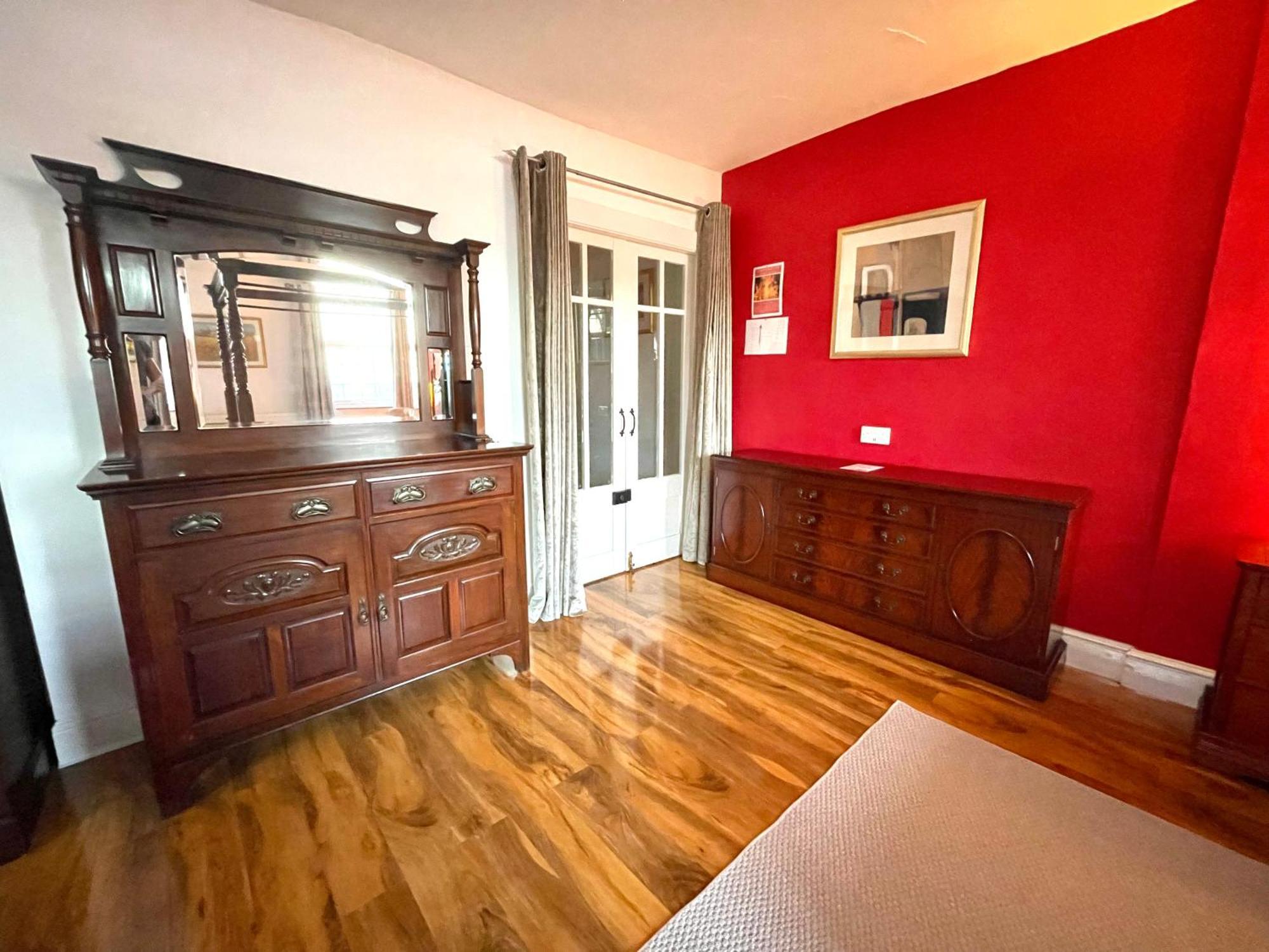 Spacious 3 Bedroom Garden Apartment In Snowdonia National Park Garndolbenmaen Bagian luar foto